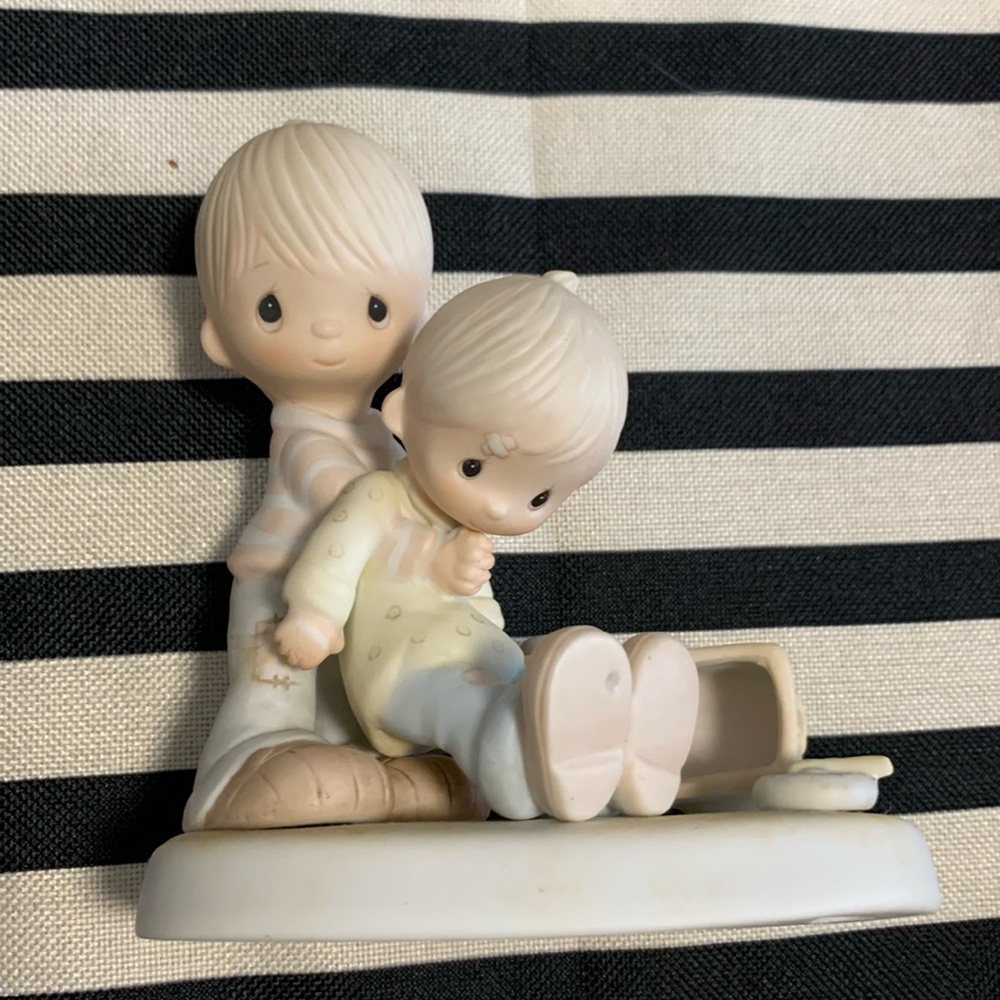Love Lifted Me: Vintage 1980 Precious Moments Figurine